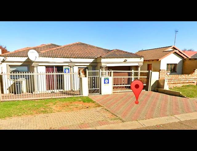 5 BEDROOM HOUSE FOR SALE IN DANVILLE